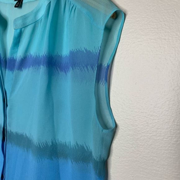 Ann Taylor Blue Sleeveless Button Down Blouse - Picture 5 of 7